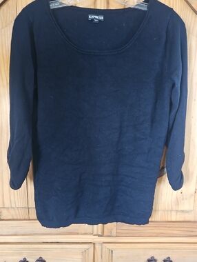 Express Black Scoop Neck Knit Top - Classic Three-Quarter Sleeve